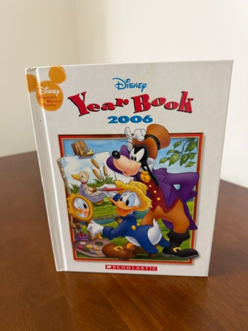 VTG Disney Year Book 2006 Scholastic Hardcover Collectible